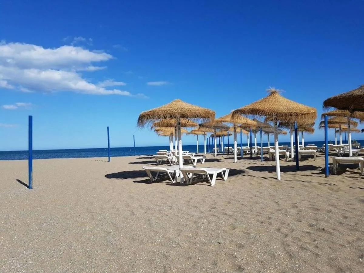 Fuengirola, Los Boliches - Nice Studio Right On The Beach. Lägenhet