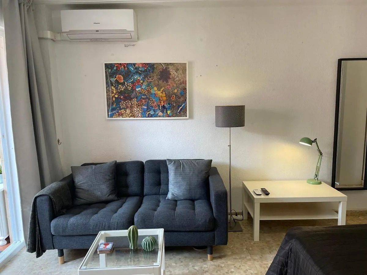Fuengirola, Los Boliches - Nice Studio Right On The Beach.