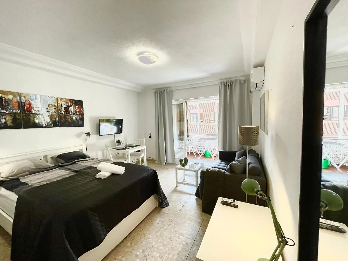 Fuengirola, Los Boliches - Nice Studio Right On The Beach.