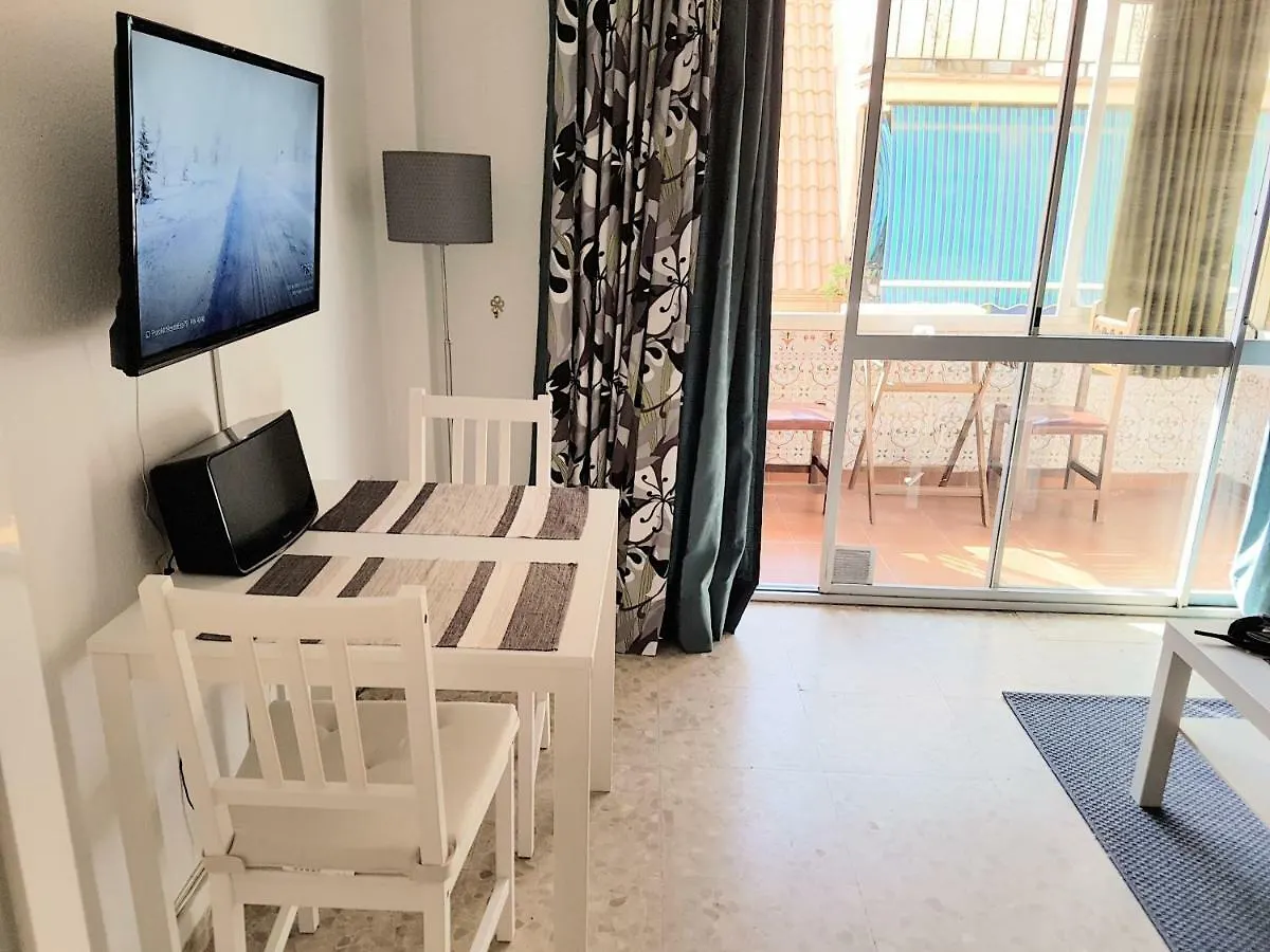 Fuengirola, Los Boliches - Nice Studio Right On The Beach. Spain
